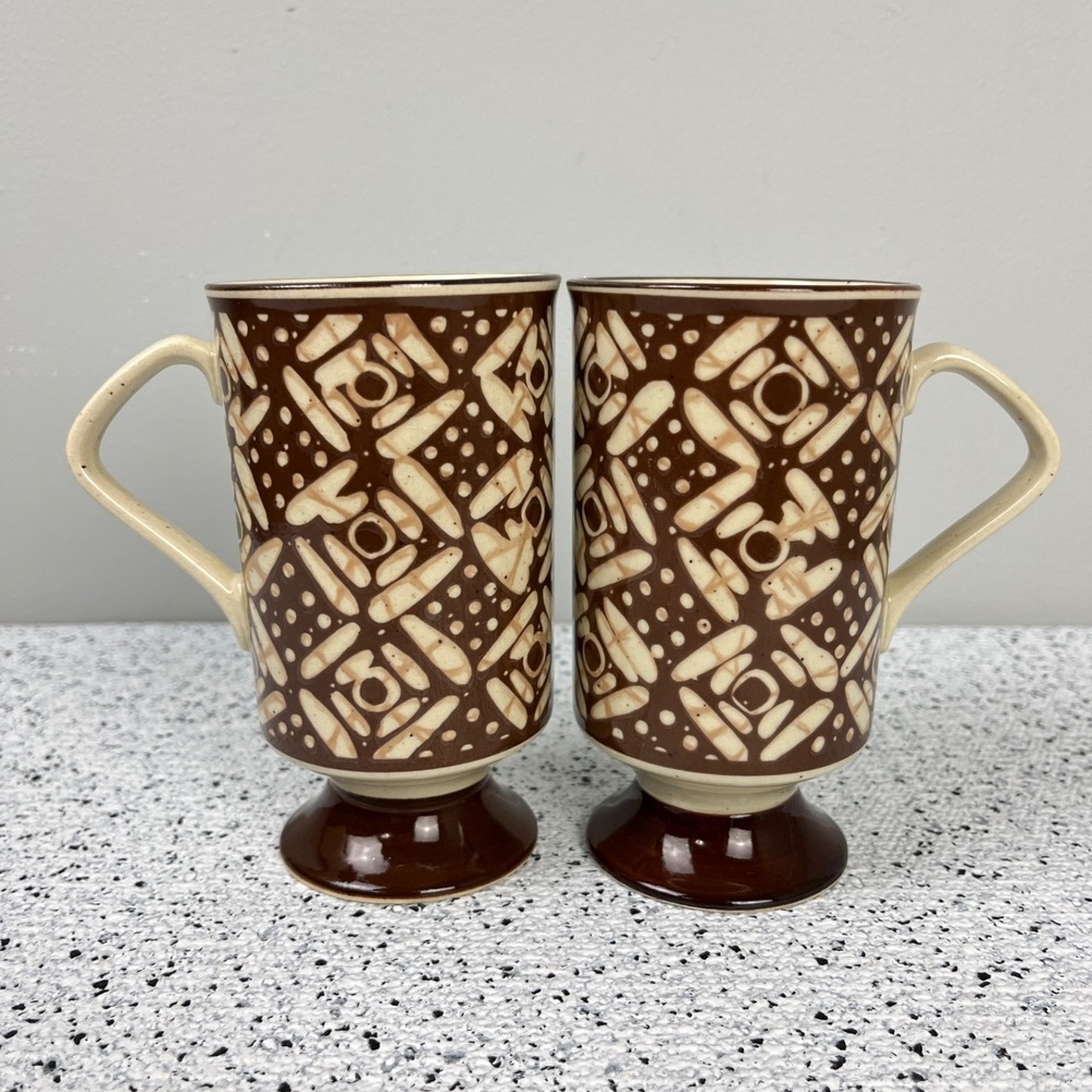 2 Vintage MCM Stoneware Pedestal D Handle Coffee Mugs Brown‎ Geometric